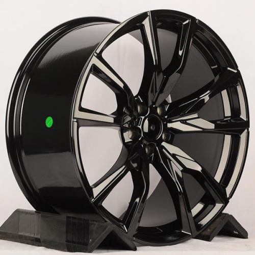 Диск IWheel IV-152 9,5x22 5*112 Et:35 Dia:66,6 Gloss Black