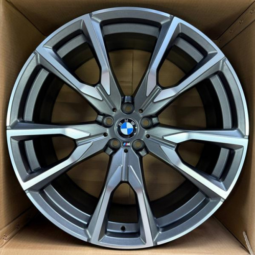 Диск Replica NN L0008 10,5x22 5*112 Et:43 Dia:66,6 MG