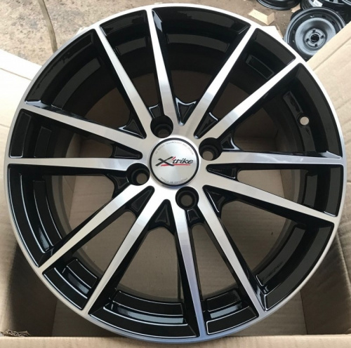 Диск X'trike X-129 6,5 x 16 4*100 Et: 36 Dia: 67,1 BK/FP